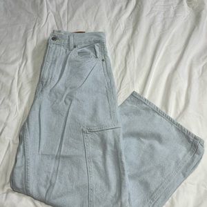 Blue levi tight high waisted with flare bottoms